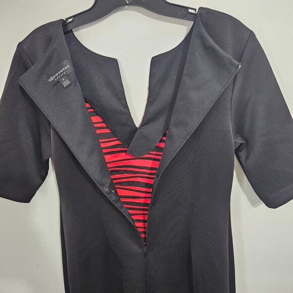 Vintage Red & Black Stretchy Short Sleeved V-Neck Sheath Dress. Size Small/6 - Picture 4 of 6